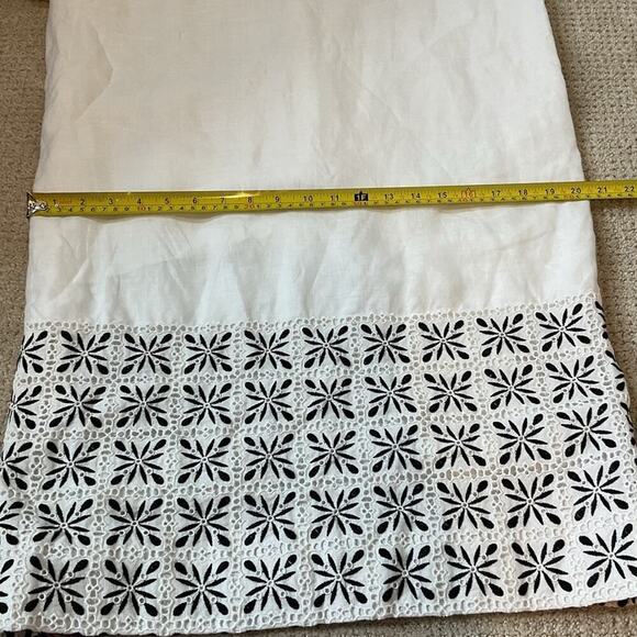 Ann Mashburn Black and White Eyelet Flutter Sleeve Shift Dress Size Large - Picture 10 of 12